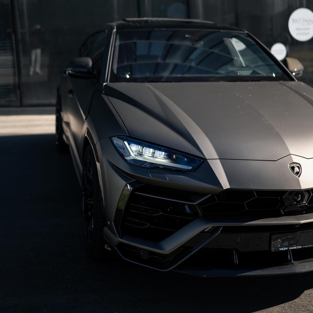 Lamborghini URUS Gallery Image